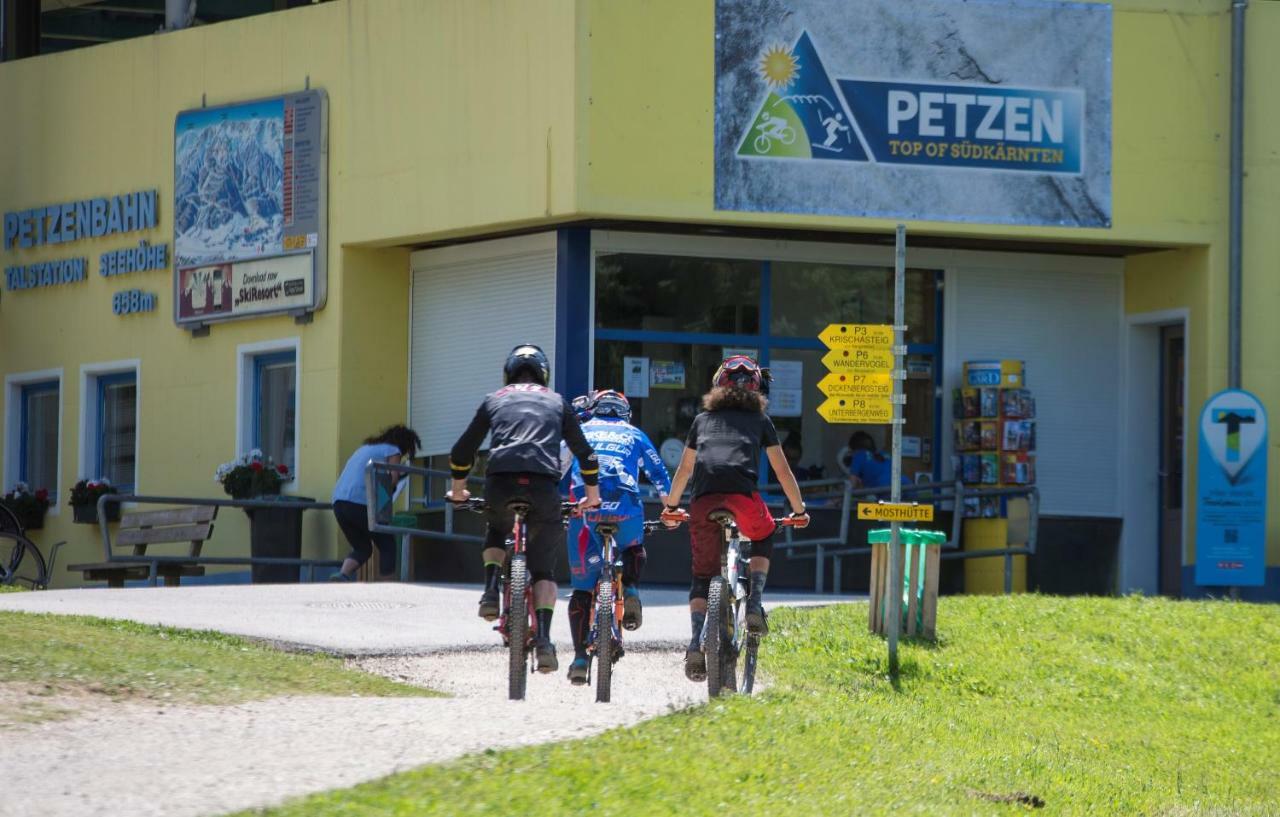 Chaletpark Petzen Feistritz ob Bleiburg Экстерьер фото